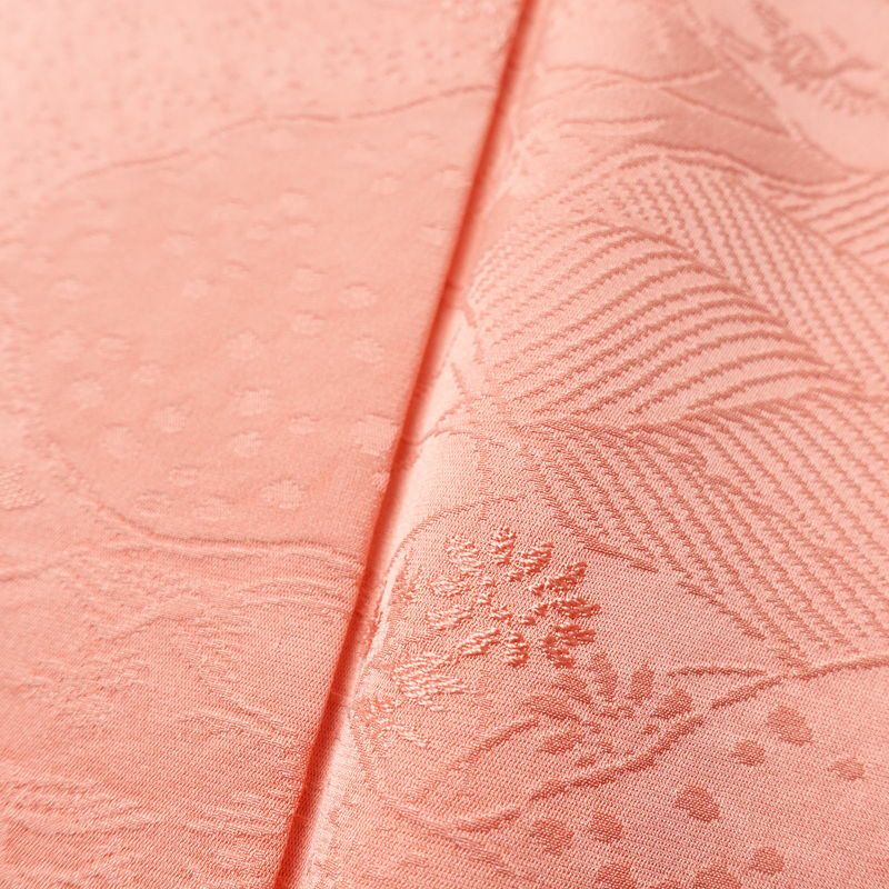 色無地 一つ紋付き 正絹 木の葉・植物柄 袷仕立て 身丈163cm 裄丈64.5cm リサイクル着物 着物 お茶会 フォーマル ピンク_画像11