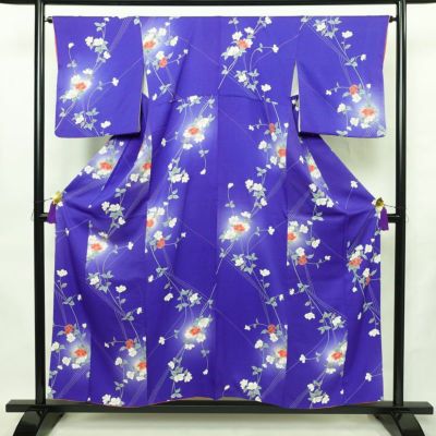 振袖 縮緬 正絹 花柄 銀駒刺繍 袷仕立て 身丈157.5cm 裄丈63cm