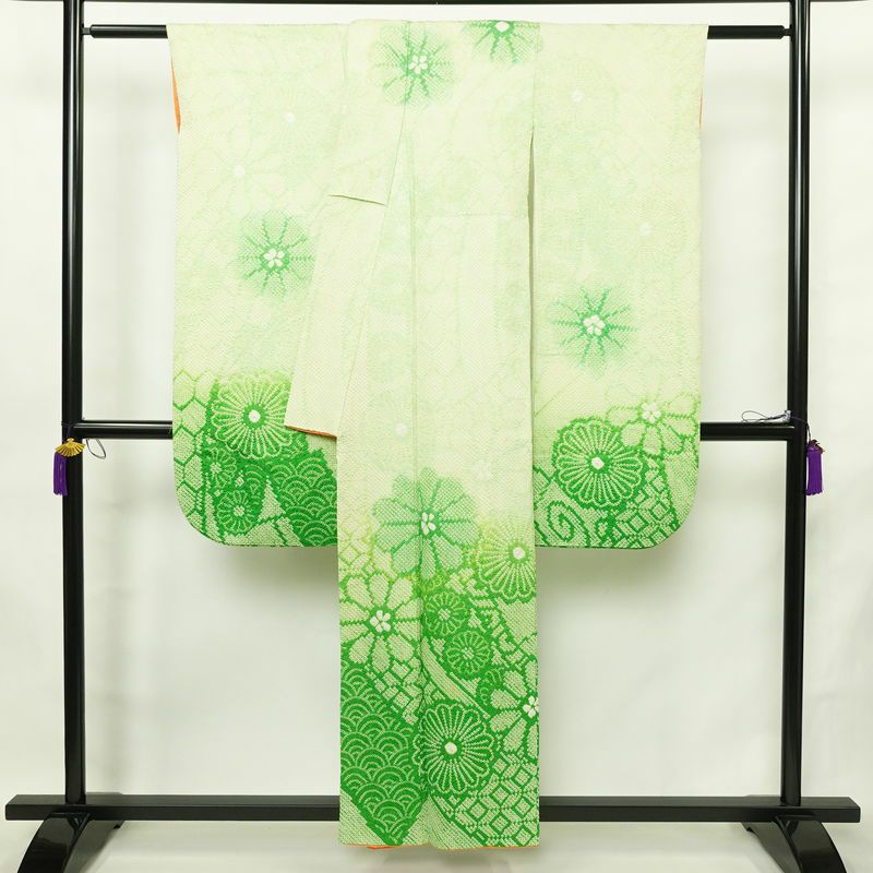 振袖 絞り 総絞り 正絹 花柄 袷仕立て 身丈156cm 裄丈65cm リサイクル着物 着物 二十歳 二十歳の集い お茶会 パーティー フォーマル 緑・うぐいす色_画像2