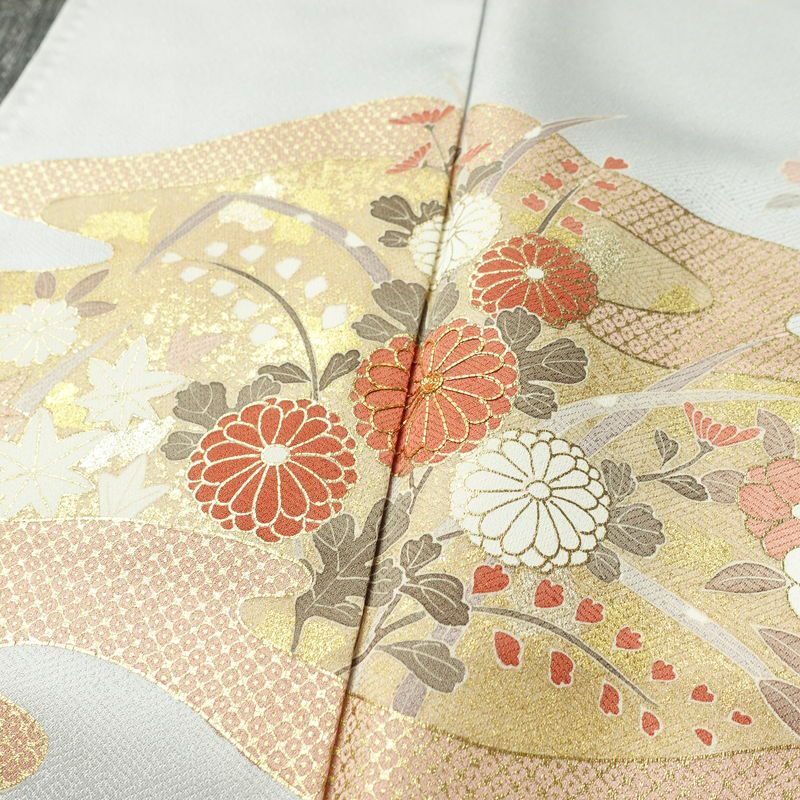 訪問着 金駒刺繍 一つ紋付き 正絹 古典柄 袷仕立て 身丈164.5cm 裄丈65cm リサイクル着物 着物 箔 金彩 入学式 卒業式 七五三 お宮参り フォーマル 四季花 菊 ブルーグレー グレー_画像7