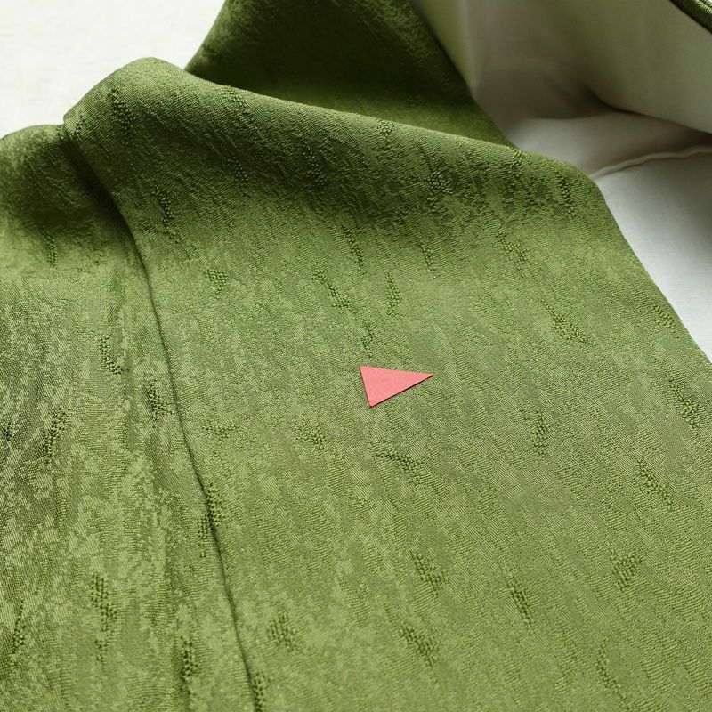 訪問着 一つ紋付き 正絹 木の葉・植物柄 袷仕立て 身丈162cm 裄丈68cm リサイクル着物 着物 刺繍 箔 入学式 卒業式 七五三 お宮参り フォーマル 緑・うぐいす色_画像18