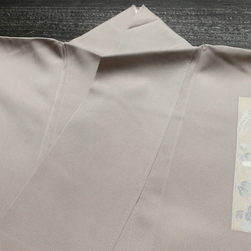 付け下げ 正絹 木の葉・植物柄 袷仕立て 身丈149.5cm 裄丈62cm リサイクル着物 着物 刺繍 箔 共八掛 入学式 卒業式 七五三 お宮参り フォーマル 上品 紫・藤色_画像18