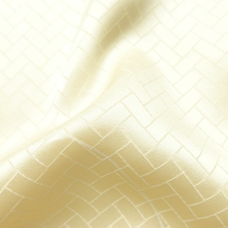 付け下げ 綸子 正絹 花柄 袷仕立て 身丈158cm 裄丈64cm リサイクル着物 着物 入学式 卒業式 七五三 お宮参り フォーマル 菊 クリーム_画像21