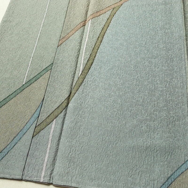 小紋 良品 しつけ糸付き ふくれ織 正絹 幾何学柄・抽象柄 袷仕立て 身丈152cm 裄丈65cm リサイクル着物 着物 多色使い_画像4