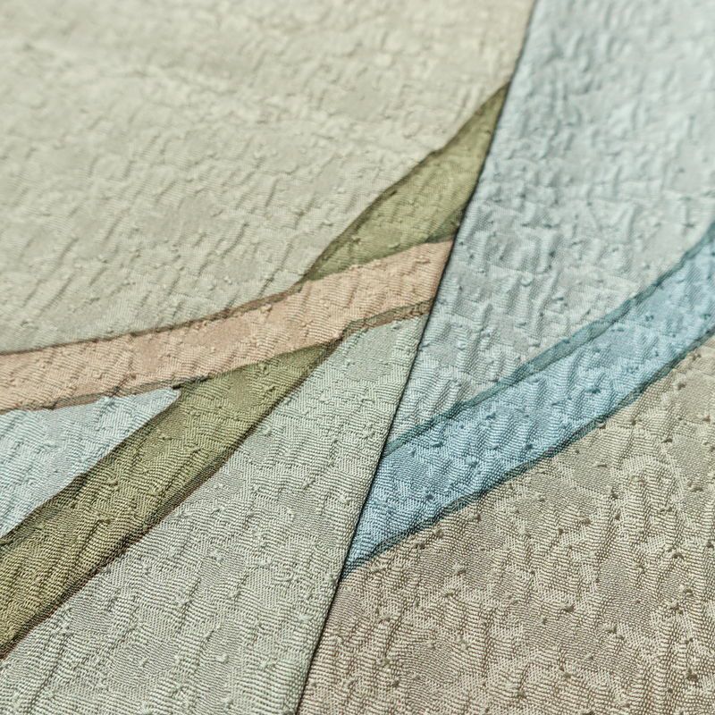 小紋 良品 しつけ糸付き ふくれ織 正絹 幾何学柄・抽象柄 袷仕立て 身丈152cm 裄丈65cm リサイクル着物 着物 多色使い_画像10