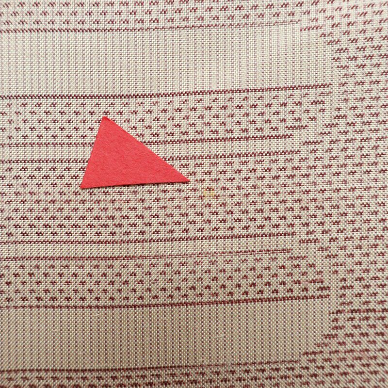 大島紬 都喜ヱ門 手絣 証紙あり 正絹 古典柄 袷仕立て 身丈154cm 裄丈62.5cm リサイクル着物 一部しつけ糸付き 着物 ベージュピンク ピンク_画像11