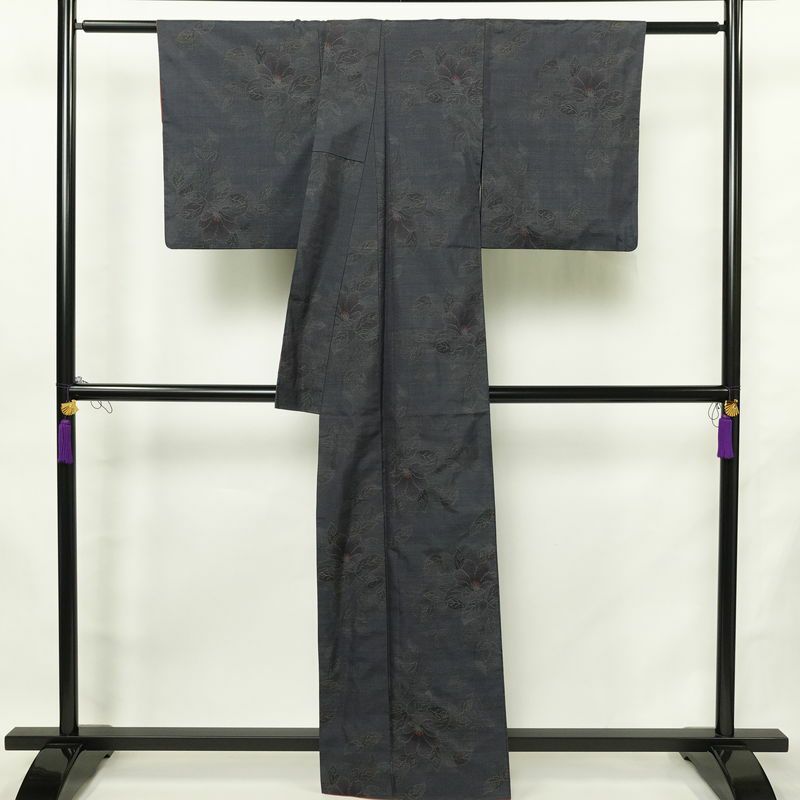 大島紬 証紙なし 正絹 花柄 袷仕立て 身丈161.5cm 裄丈64cm リサイクル着物 着物 青・紺_画像2