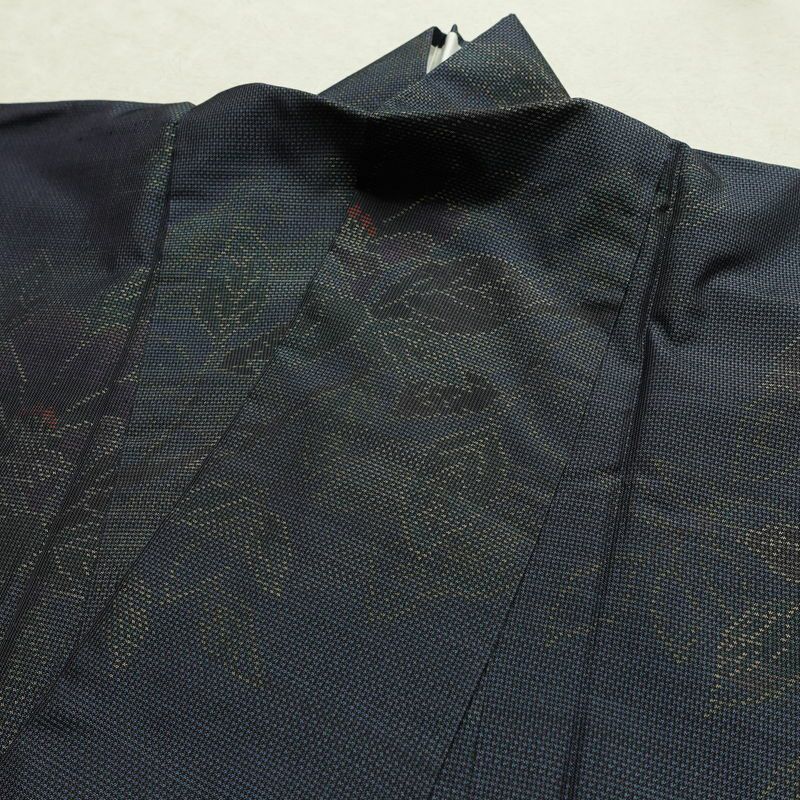 大島紬 証紙なし 正絹 花柄 袷仕立て 身丈161.5cm 裄丈64cm リサイクル着物 着物 青・紺_画像17