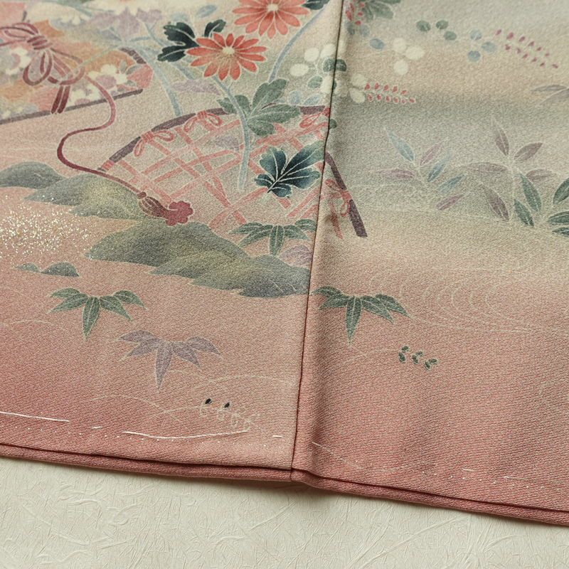 色留袖 しつけ糸付き 縮緬 一つ紋付き 正絹 古典柄 袷仕立て 身丈153cm 裄丈63.5cm リサイクル着物 着物 箔 共八掛 結婚式 フォーマル ピンク_画像11
