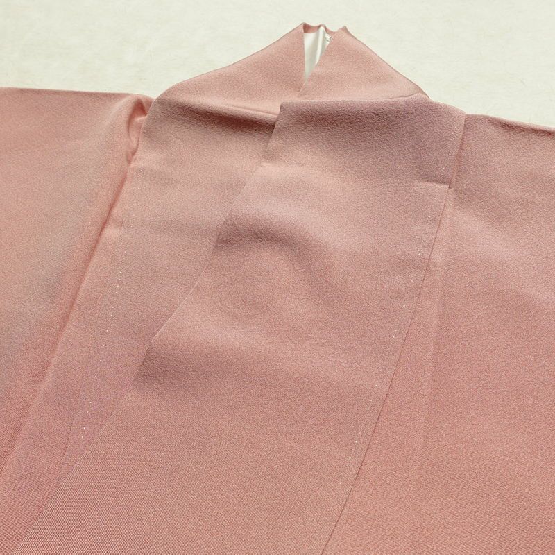 色留袖 しつけ糸付き 縮緬 一つ紋付き 正絹 古典柄 袷仕立て 身丈153cm 裄丈63.5cm リサイクル着物 着物 箔 共八掛 結婚式 フォーマル ピンク_画像17