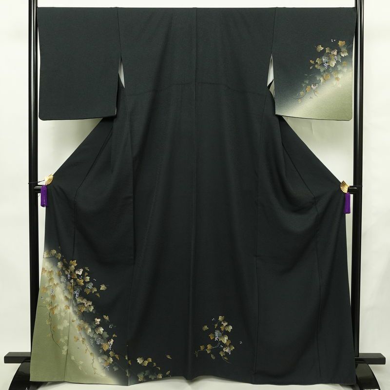 付け下げ 良品 正絹 木の葉・植物柄 袷仕立て 身丈166cm 裄丈68.5cm リサイクル着物 着物 箔 金彩 入学式 卒業式 七五三 フォーマル 緑・うぐいす色_画像1