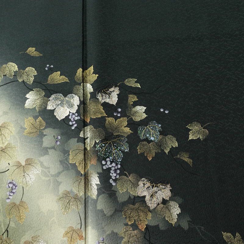 付け下げ 良品 正絹 木の葉・植物柄 袷仕立て 身丈166cm 裄丈68.5cm リサイクル着物 着物 箔 金彩 入学式 卒業式 七五三 フォーマル 緑・うぐいす色_画像6