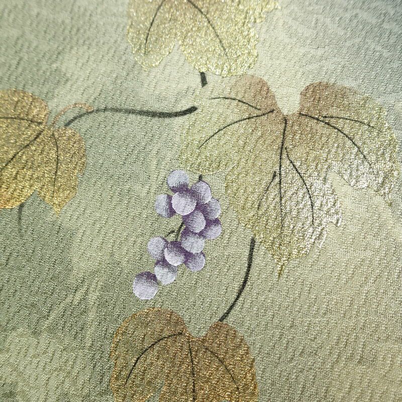 付け下げ 良品 正絹 木の葉・植物柄 袷仕立て 身丈166cm 裄丈68.5cm リサイクル着物 着物 箔 金彩 入学式 卒業式 七五三 フォーマル 緑・うぐいす色_画像10