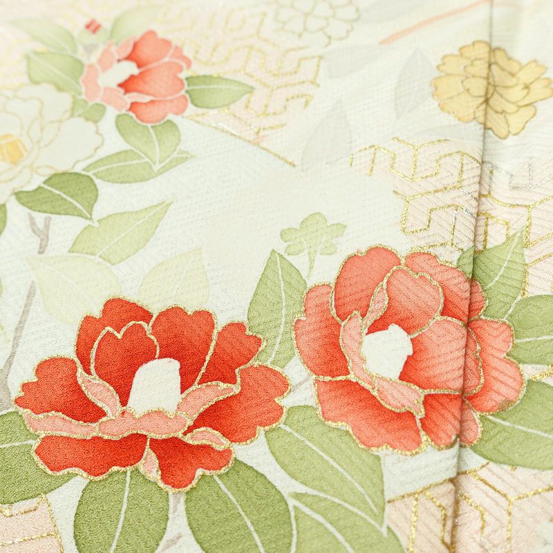 訪問着 良品 金駒刺繍 綸子 正絹 古典柄 袷仕立て 身丈163cm 裄丈66.5cm リサイクル着物 着物 箔 共八掛 金彩 入学式 卒業式 七五三 お宮参り フォーマル 菊 クリーム_画像9