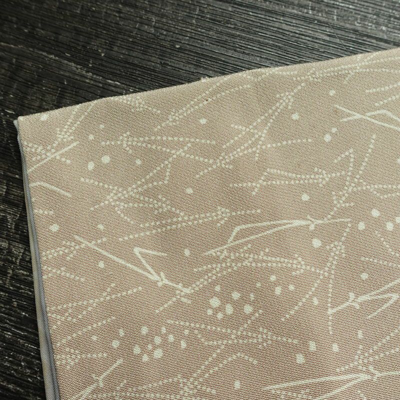 小紋 縮緬 正絹 木の葉・植物柄 袷仕立て 身丈161.5cm 裄丈66cm リサイクル着物 着物 ベージュ_画像12