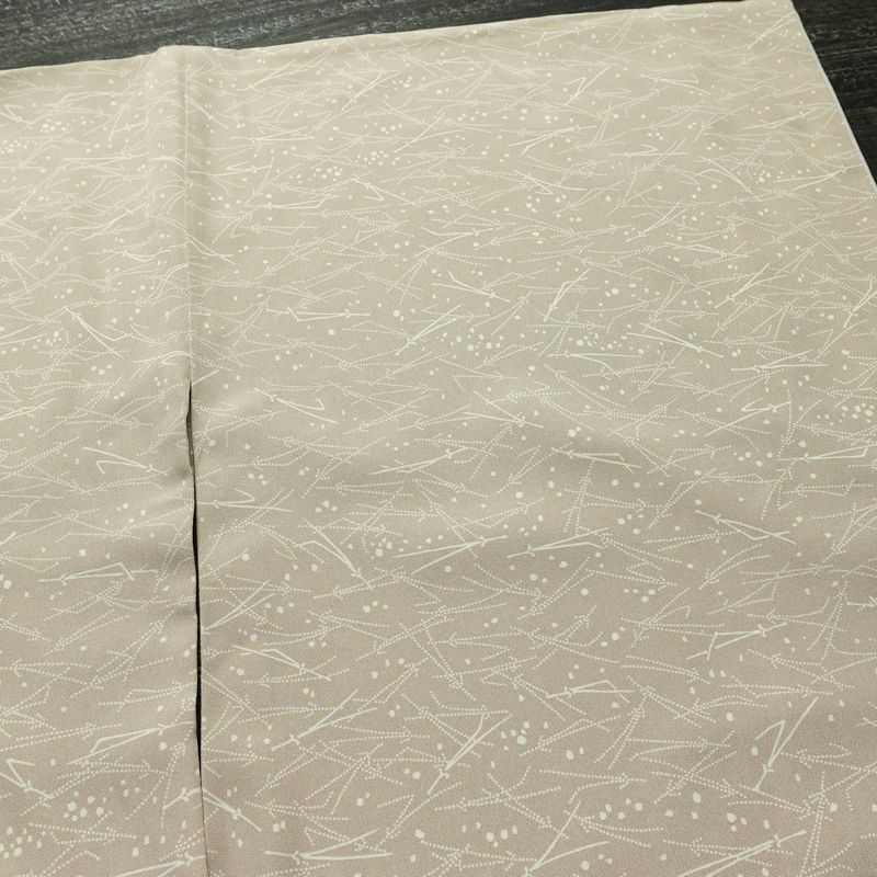 小紋 縮緬 正絹 木の葉・植物柄 袷仕立て 身丈161.5cm 裄丈66cm リサイクル着物 着物 ベージュ_画像14