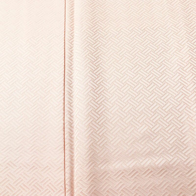 色無地 良品 綸子 一つ紋付き 正絹 古典柄 袷仕立て 身丈158cm 裄丈64cm リサイクル着物 一部しつけ糸付き 着物 入学式 お茶会 七五三 お宮参り フォーマル ピンク_画像6