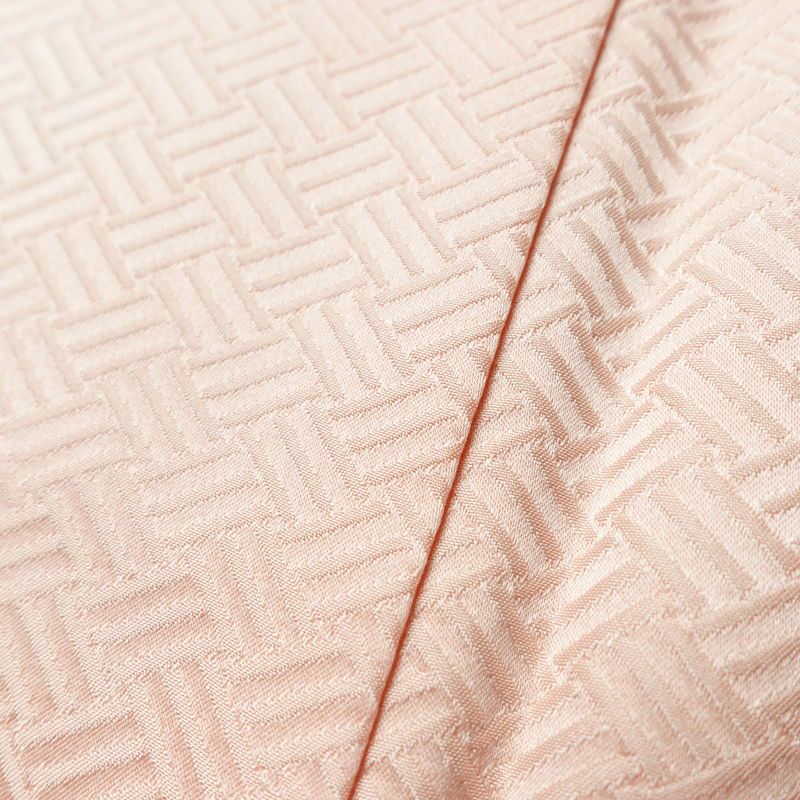 色無地 良品 綸子 一つ紋付き 正絹 古典柄 袷仕立て 身丈158cm 裄丈64cm リサイクル着物 一部しつけ糸付き 着物 入学式 お茶会 七五三 お宮参り フォーマル ピンク_画像9