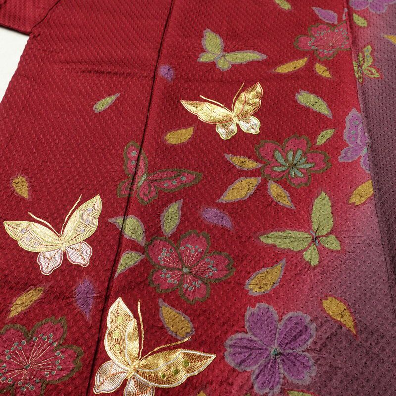 振袖 絞り 金駒刺繍 正絹 蝶・昆虫柄 袷仕立て 身丈167cm 裄丈69cm リサイクル着物 着物 金彩 成人式 二十歳 二十歳の集い フォーマル 紫・藤色_画像5