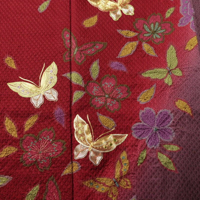 振袖 絞り 金駒刺繍 正絹 蝶・昆虫柄 袷仕立て 身丈167cm 裄丈69cm リサイクル着物 着物 金彩 成人式 二十歳 二十歳の集い フォーマル 紫・藤色_画像6