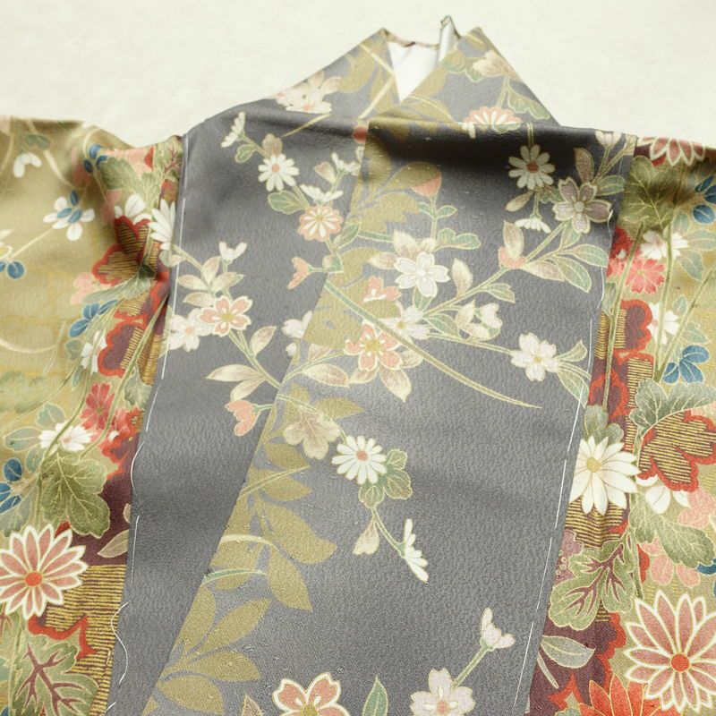 小紋 しつけ糸付き 正絹 花柄 袷仕立て 身丈166cm 裄丈64cm リサイクル着物 着物 多色使い_画像17