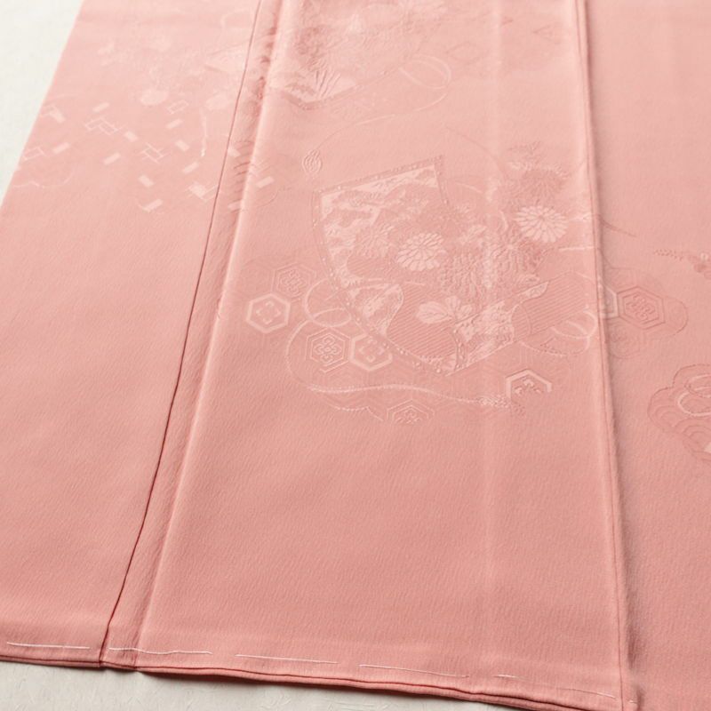 付け下げ 美品 しつけ糸付き 色無地絵羽付下 正絹 古典柄 袷仕立て 身丈154cm 裄丈63.5cm リサイクル着物 着物 入学式 卒業式 七五三 お宮参り フォーマル シンプル ピンク_画像4