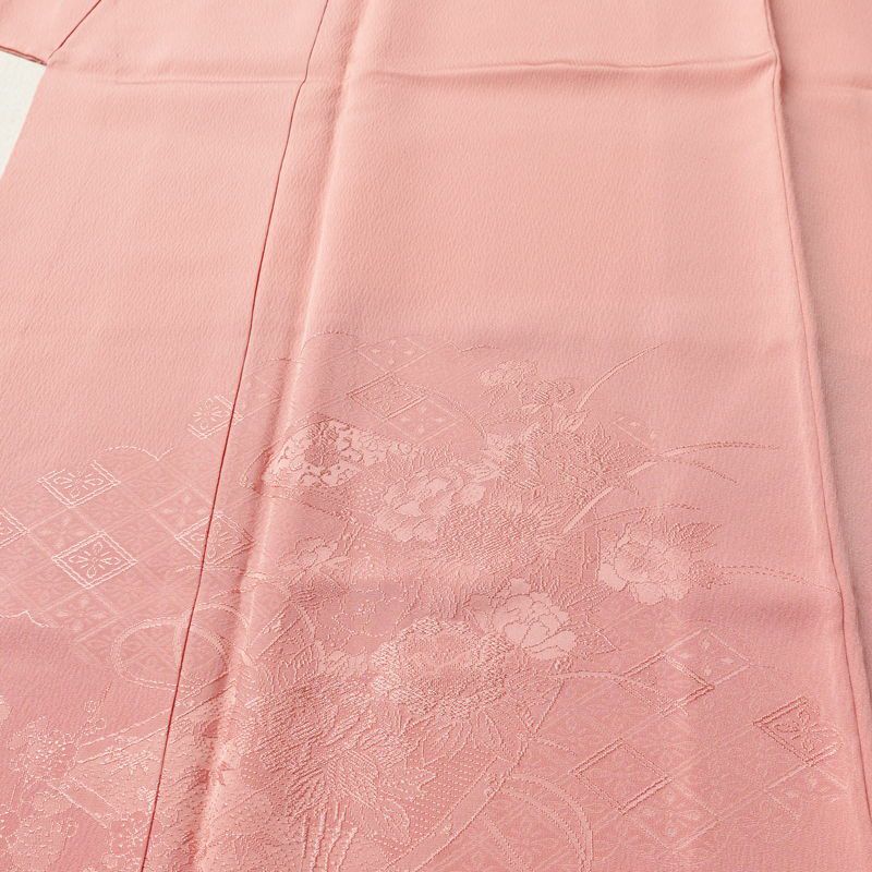 付け下げ 美品 しつけ糸付き 色無地絵羽付下 正絹 古典柄 袷仕立て 身丈154cm 裄丈63.5cm リサイクル着物 着物 入学式 卒業式 七五三 お宮参り フォーマル シンプル ピンク_画像5
