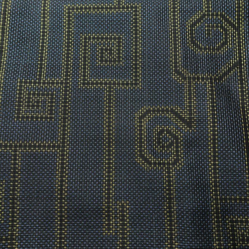 大島紬 正絹 幾何学柄・抽象柄 袷仕立て 身丈160cm 裄丈62.5cm リサイクル着物 着物 青・紺_画像7