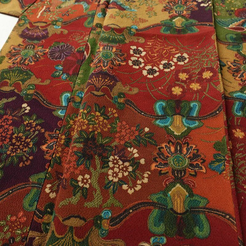 小紋 縮緬 総柄 正絹 幾何学柄・抽象柄 袷仕立て 身丈155cm 裄丈62.5cm リサイクル着物 着物 多色使い_画像5