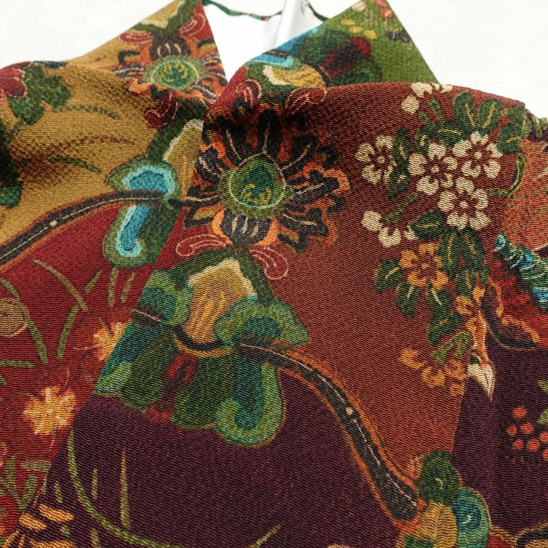 小紋 縮緬 総柄 正絹 幾何学柄・抽象柄 袷仕立て 身丈155cm 裄丈62.5cm リサイクル着物 着物 多色使い_画像17