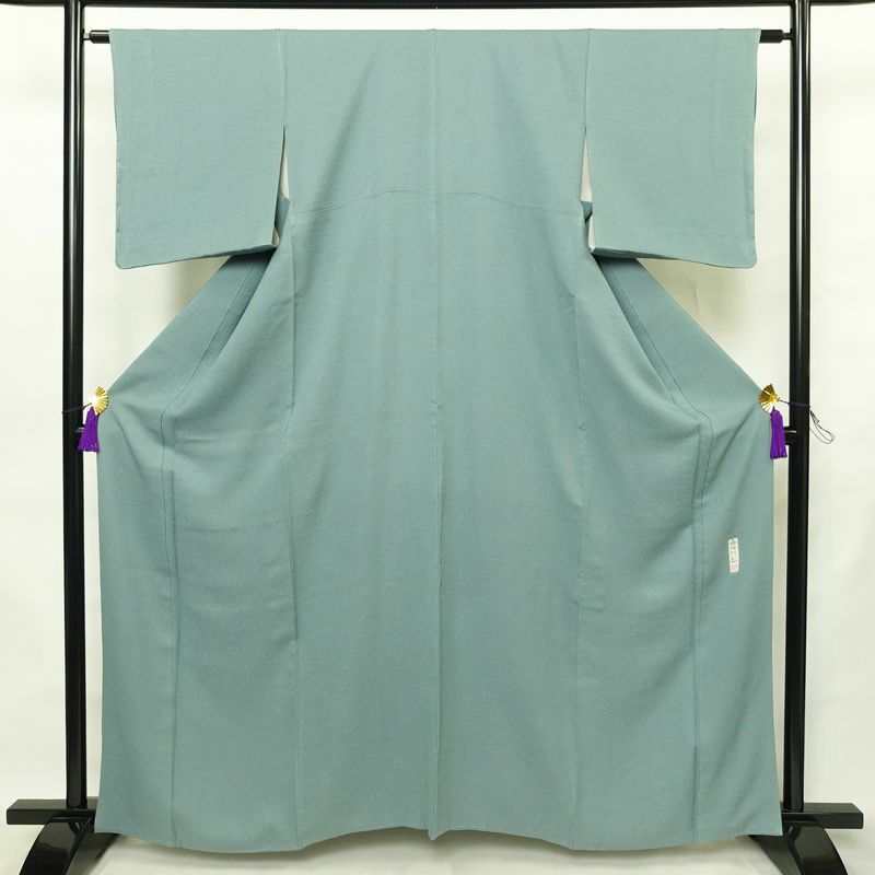 色無地 良品 毎田仁郎 落款入り 一つ紋付き 正絹 木の葉・植物柄 袷仕立て 身丈163cm 裄丈63cm リサイクル着物 一部しつけ糸付き 着物 入学式 卒業式 お茶会 七五三 お宮参り フォーマル 青・紺_画像1