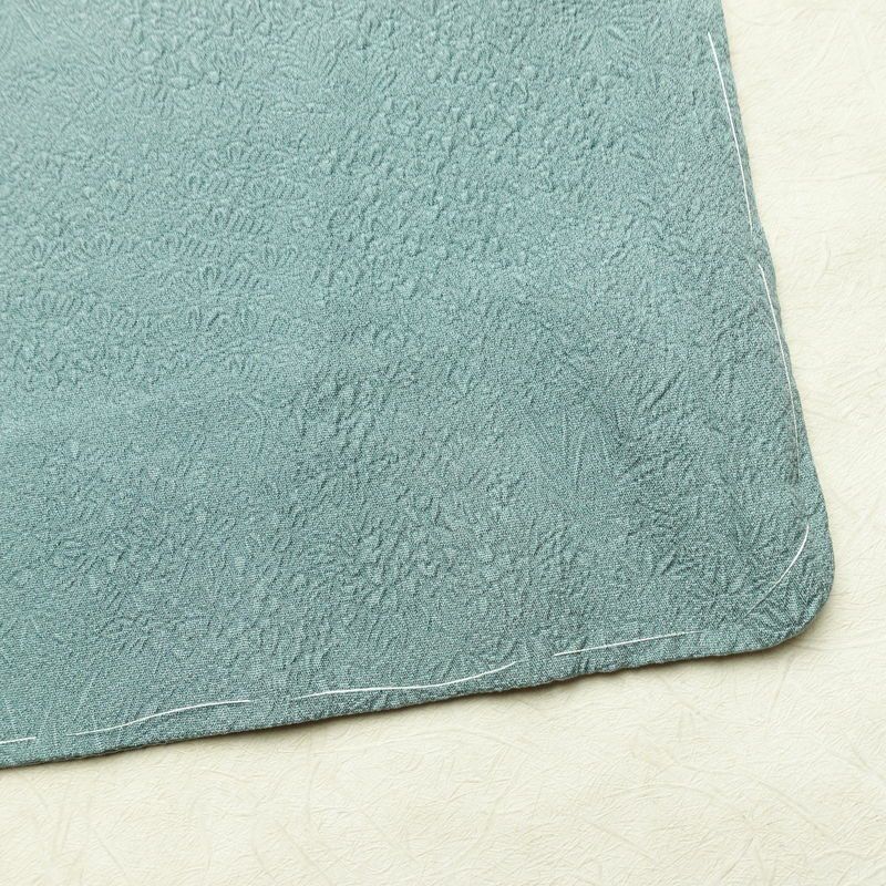 色無地 良品 毎田仁郎 落款入り 一つ紋付き 正絹 木の葉・植物柄 袷仕立て 身丈163cm 裄丈63cm リサイクル着物 一部しつけ糸付き 着物 入学式 卒業式 お茶会 七五三 お宮参り フォーマル 青・紺_画像15