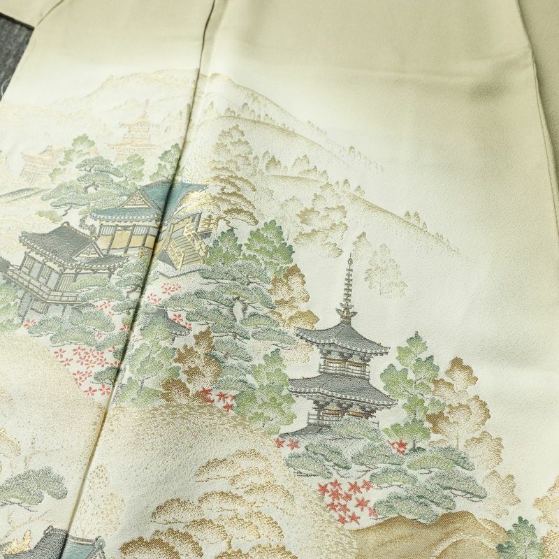 色留袖 良品 しつけ糸付き 一つ紋付き 正絹 風景柄 袷仕立て 身丈152cm 裄丈63cm リサイクル着物 着物 箔 結婚式 パーティー フォーマル ベージュ_画像5
