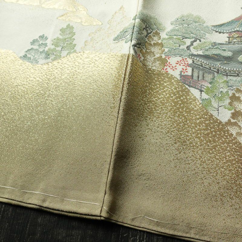 色留袖 良品 しつけ糸付き 一つ紋付き 正絹 風景柄 袷仕立て 身丈152cm 裄丈63cm リサイクル着物 着物 箔 結婚式 パーティー フォーマル ベージュ_画像10