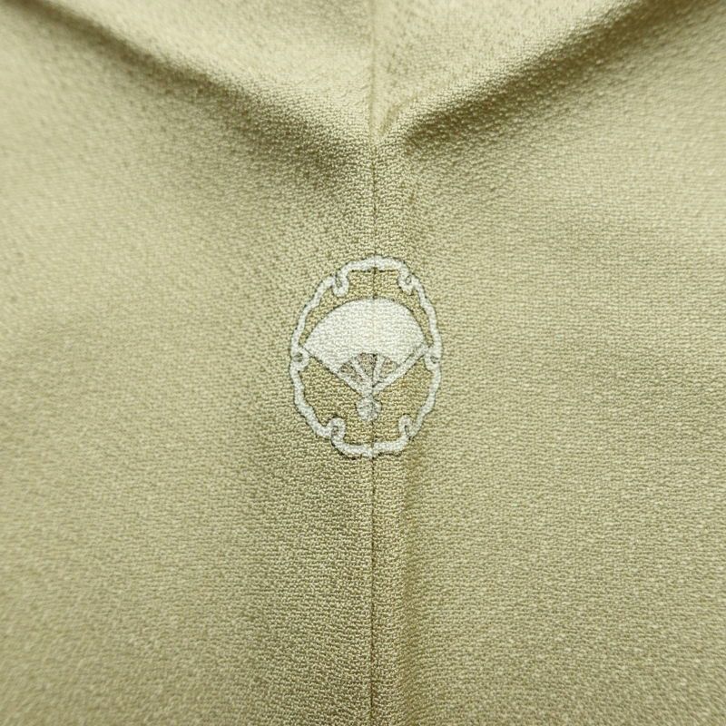 色留袖 良品 しつけ糸付き 一つ紋付き 正絹 風景柄 袷仕立て 身丈152cm 裄丈63cm リサイクル着物 着物 箔 結婚式 パーティー フォーマル ベージュ_画像13