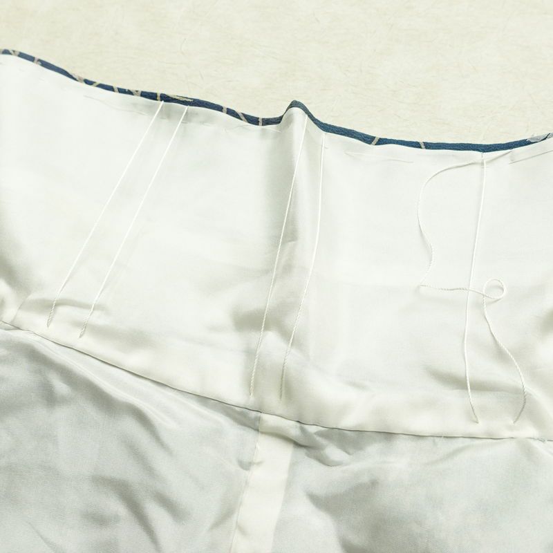 小紋 縮緬 総柄 正絹 花柄 袷仕立て 身丈157.5cm 裄丈62.5cm リサイクル着物 着物 くすみブルー 青・紺_画像20