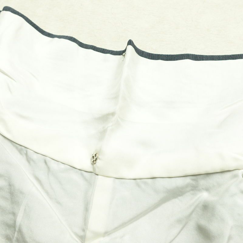 付け下げ 樽本伊勢蔵 京友禅伝統工芸士 落款入り 縮緬 正絹 茶道具 その他の柄 袷仕立て 身丈163.5cm 裄丈70.5cm リサイクル着物 着物 金彩 入学式 卒業式 七五三 お宮参り フォーマル シンプル 青・紺_画像19