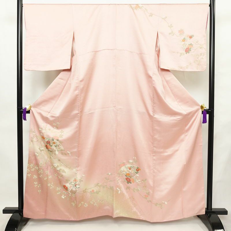 訪問着 綸子 正絹 古典柄 袷仕立て 身丈162cm 裄丈67.5cm リサイクル着物 着物 箔 金彩 入学式 卒業式 七五三 お宮参り フォーマル 扇子 ピンク_画像1