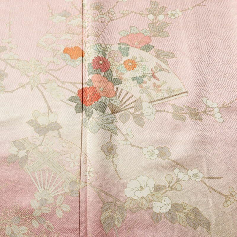訪問着 綸子 正絹 古典柄 袷仕立て 身丈162cm 裄丈67.5cm リサイクル着物 着物 箔 金彩 入学式 卒業式 七五三 お宮参り フォーマル 扇子 ピンク_画像6