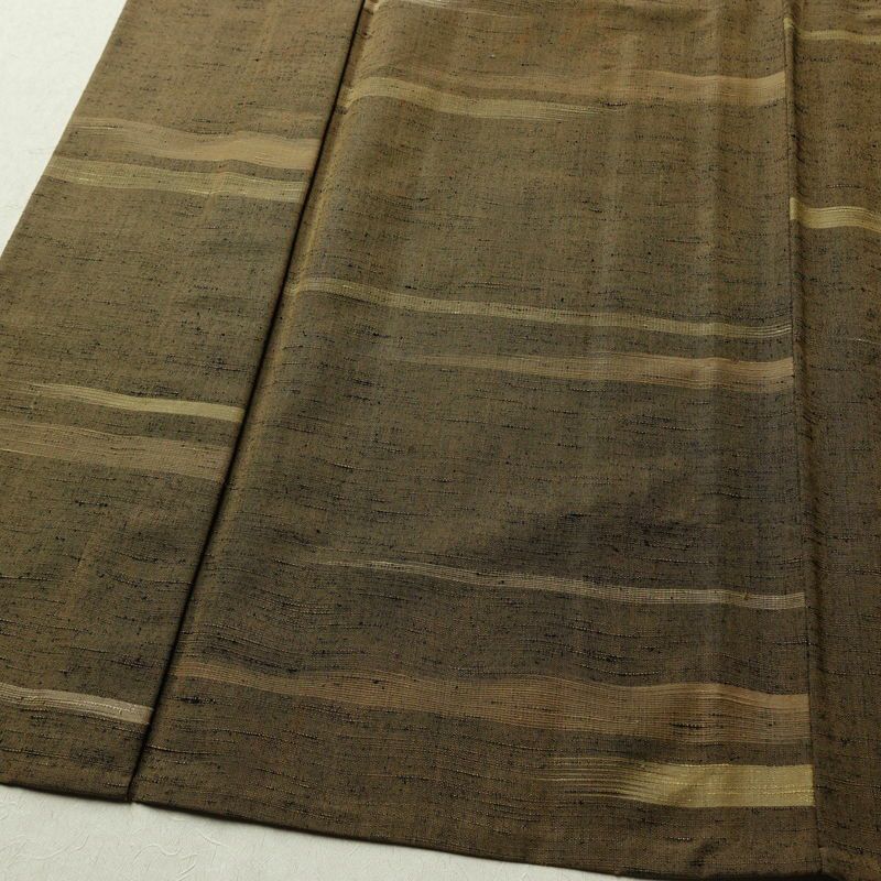 単衣 紬 バチ衿仕立て 正絹 縞柄・線柄 単衣仕立て 身丈149cm 裄丈62cm リサイクル着物 着物 モダン 紬着物 黄・黄土色_画像4