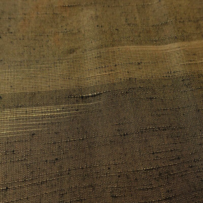 単衣 紬 バチ衿仕立て 正絹 縞柄・線柄 単衣仕立て 身丈149cm 裄丈62cm リサイクル着物 着物 モダン 紬着物 黄・黄土色_画像8