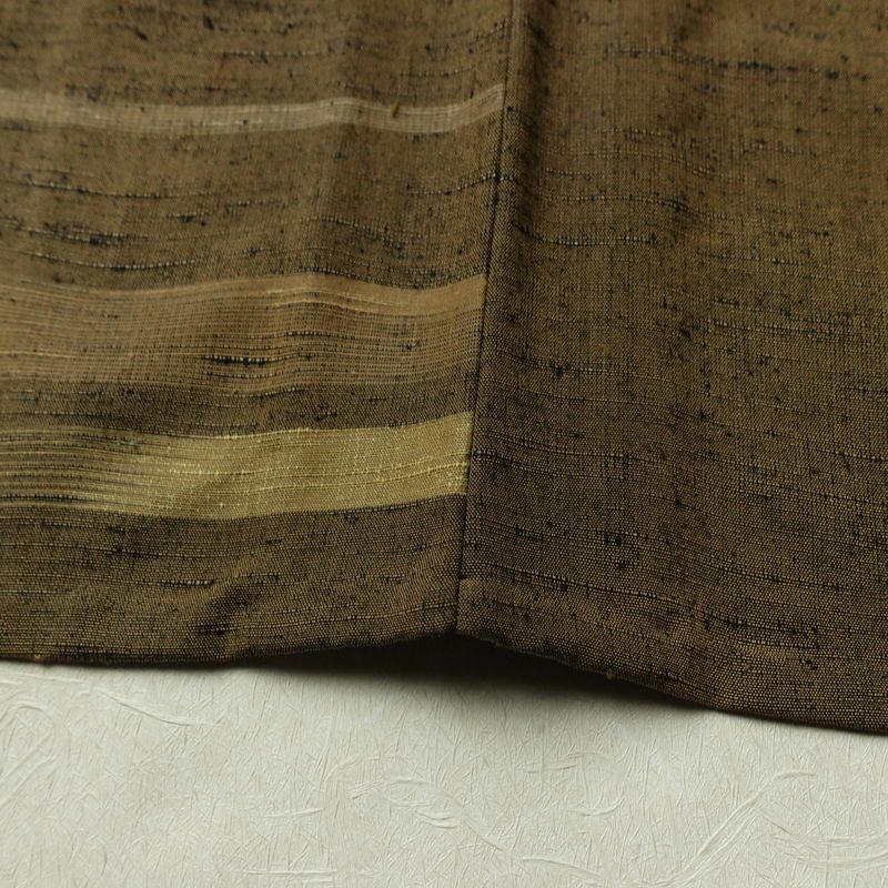 単衣 紬 バチ衿仕立て 正絹 縞柄・線柄 単衣仕立て 身丈149cm 裄丈62cm リサイクル着物 着物 モダン 紬着物 黄・黄土色_画像13