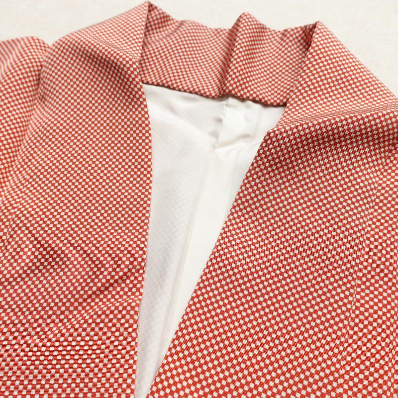 小紋 良品 しつけ糸付き バチ衿仕立て 正絹 チェック・格子柄 袷仕立て 身丈161.5cm 裄丈64.5cm リサイクル着物 着物 カジュアル 赤・朱_画像15