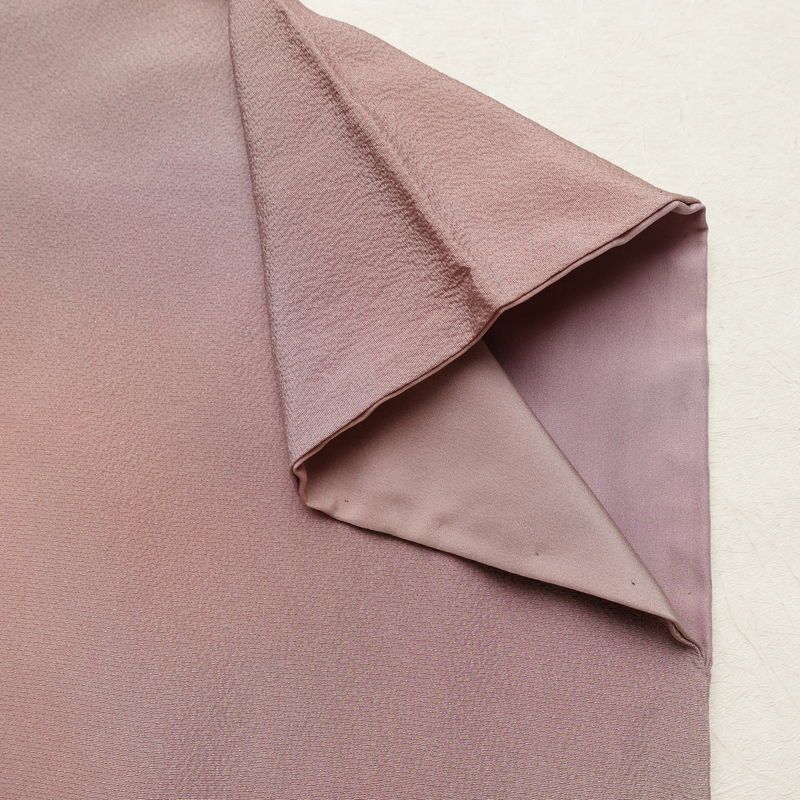 小紋 斉藤三才 落款入り 縮緬 一つ紋付き 正絹 その他の柄 袷仕立て 身丈155cm 裄丈64cm リサイクル着物 着物 紫・藤色_画像15