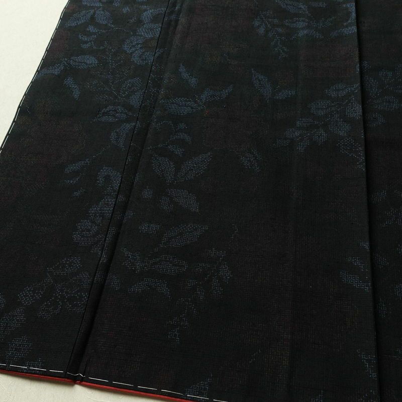 紬 しつけ糸付き 正絹 木の葉・植物柄 袷仕立て 身丈154cm 裄丈63cm リサイクル着物 着物 青・紺_画像4