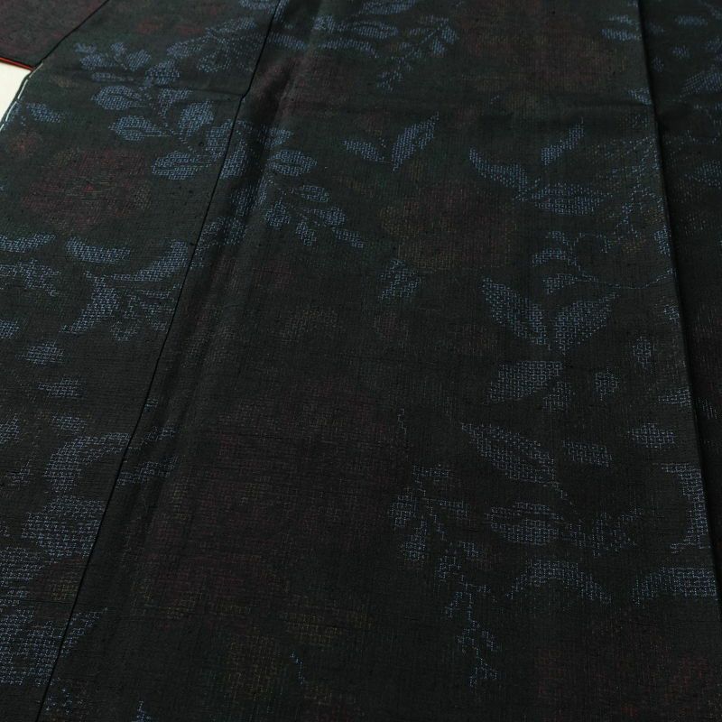 紬 しつけ糸付き 正絹 木の葉・植物柄 袷仕立て 身丈154cm 裄丈63cm リサイクル着物 着物 青・紺_画像5