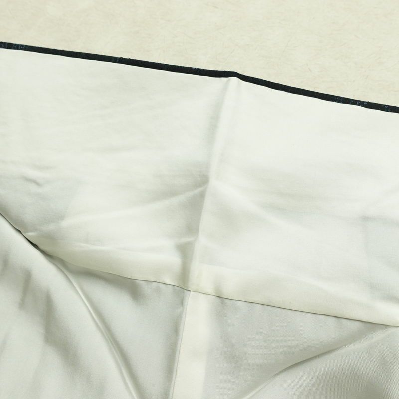 紬 しつけ糸付き 正絹 木の葉・植物柄 袷仕立て 身丈154cm 裄丈63cm リサイクル着物 着物 青・紺_画像20