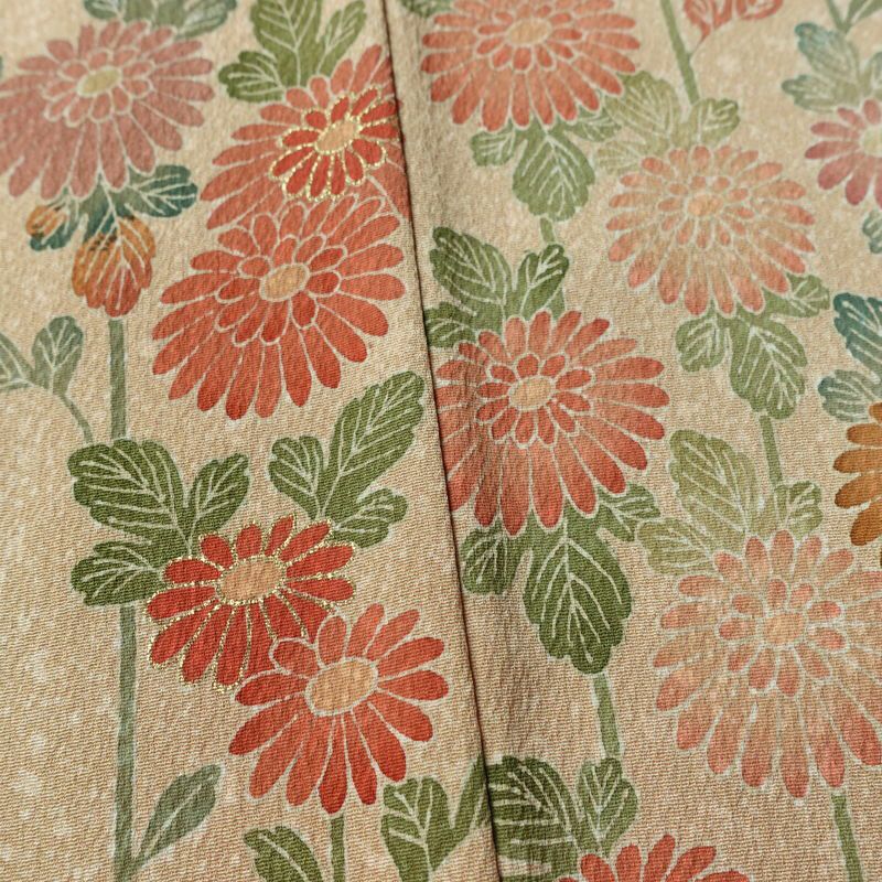 訪問着 良品 落款入り 縮緬 正絹 花柄 袷仕立て 身丈159.5cm 裄丈63cm リサイクル着物 着物 共八掛 金彩 パーティー フォーマル ベージュ_画像10