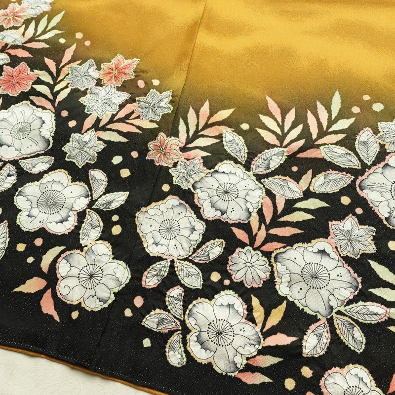 振袖 良品 落款入り 絞り 正絹 花柄 袷仕立て 身丈160cm 裄丈66cm リサイクル着物 着物 金彩 成人式 二十歳 二十歳の集い フォーマル 黄・黄土色_画像12