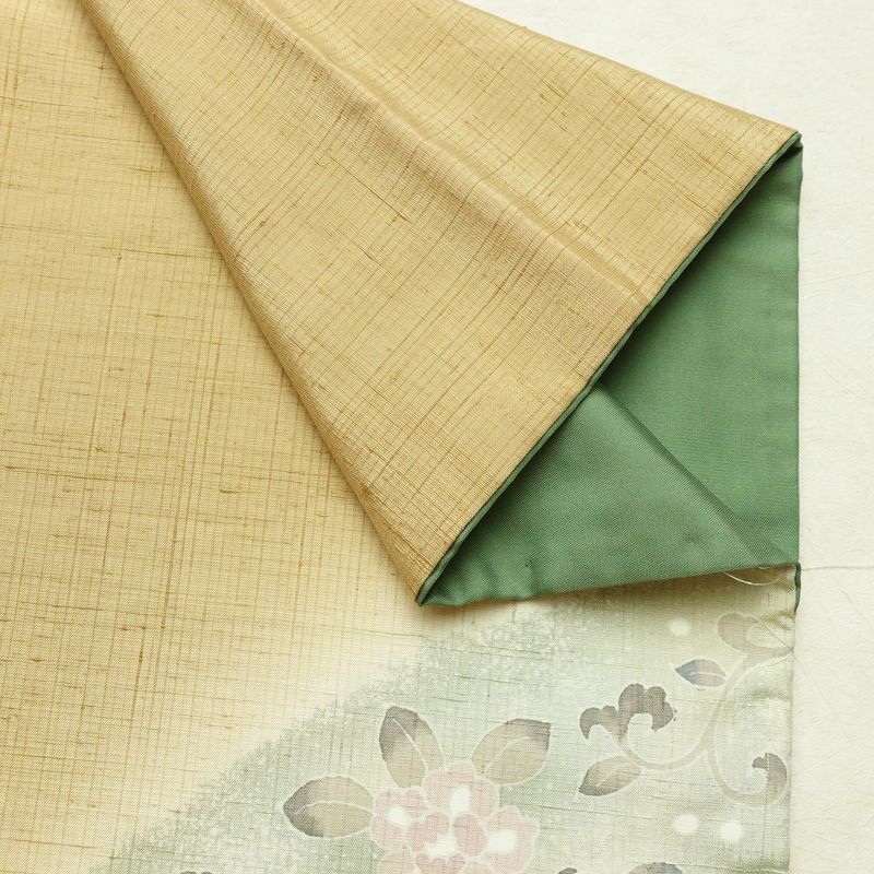 付け下げ 落款入り しつけ糸付き 一つ紋付き 正絹 花柄 袷仕立て 身丈162cm 裄丈63cm リサイクル着物 着物 洒落 紬地 ベージュ_画像17